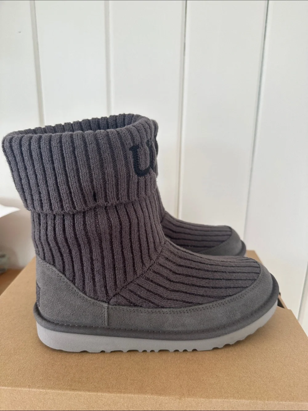 UGG Kids Charcoal Knit Cuff Booties - Charcoal
